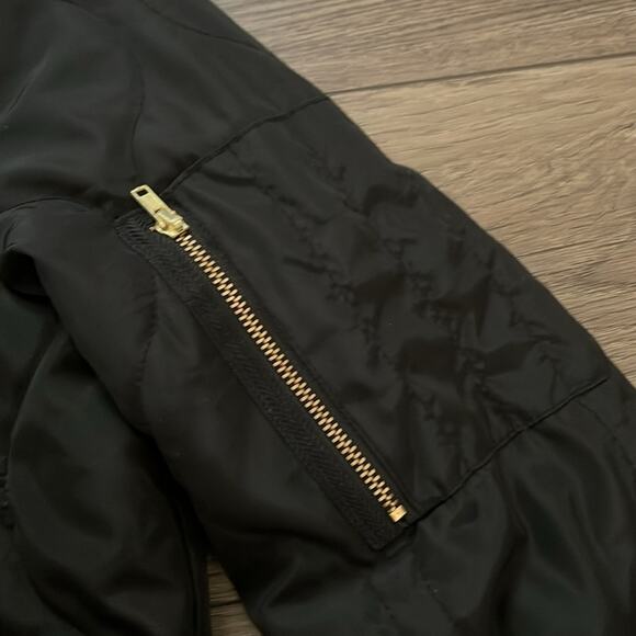 Love Tree Women’s Black Full Zip Mid Length Quilted Bomber Jacket Size Small - Picture 8 of 13